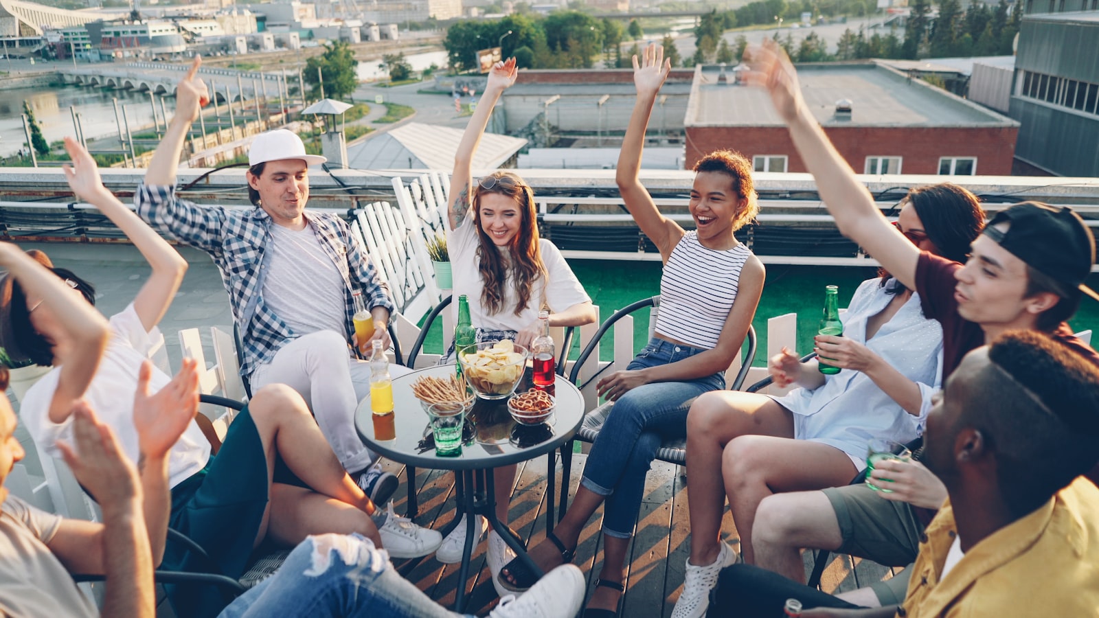 Find rooftop venues with stunning views